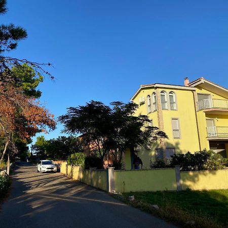 Villa Mena Vir Esterno foto