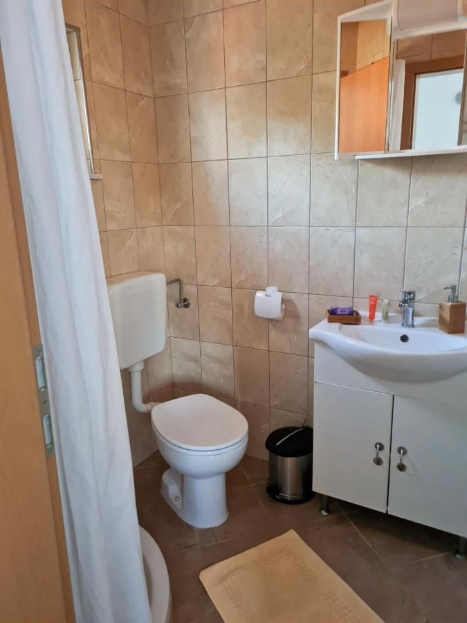 Villa Mena Vir Esterno foto