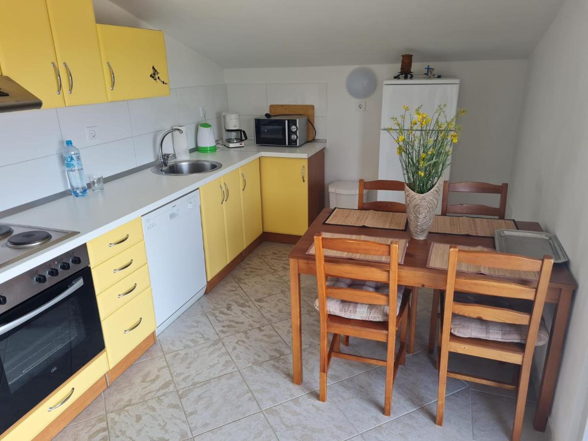 Villa Mena Vir Esterno foto