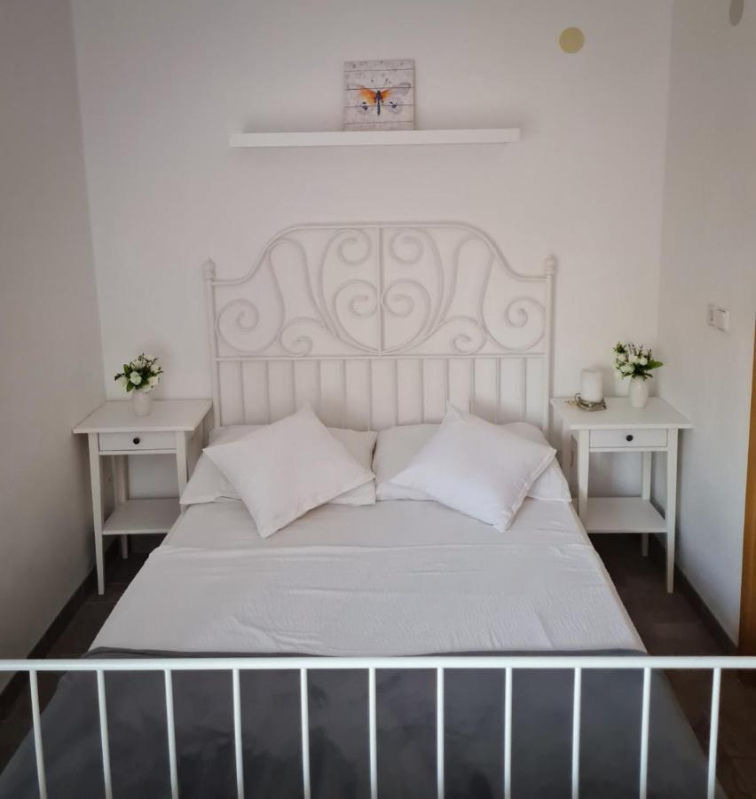 Villa Mena Vir Esterno foto