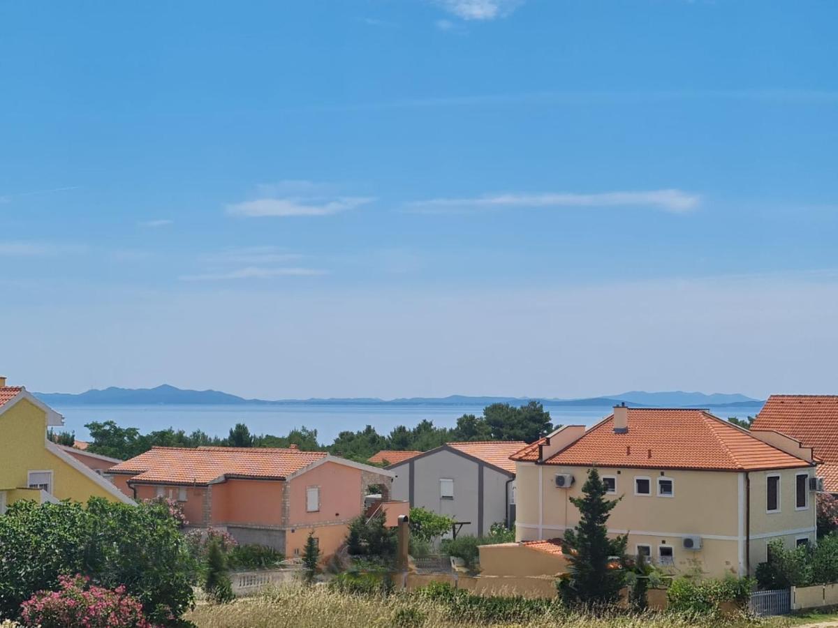 Villa Mena Vir Esterno foto